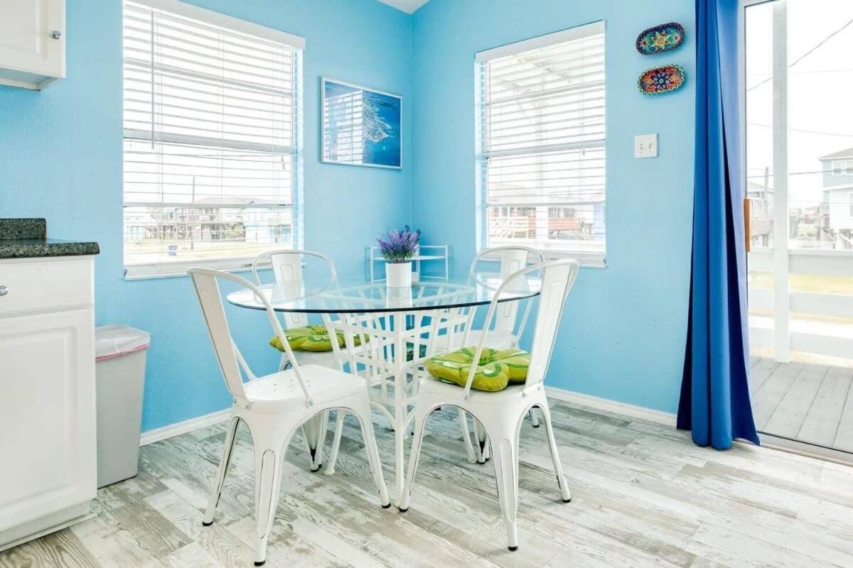 Fun In The Sun! Cozy Beach Pad, Gulf Views And Easy Access To The Sand! Surfside Beach Exteriér fotografie