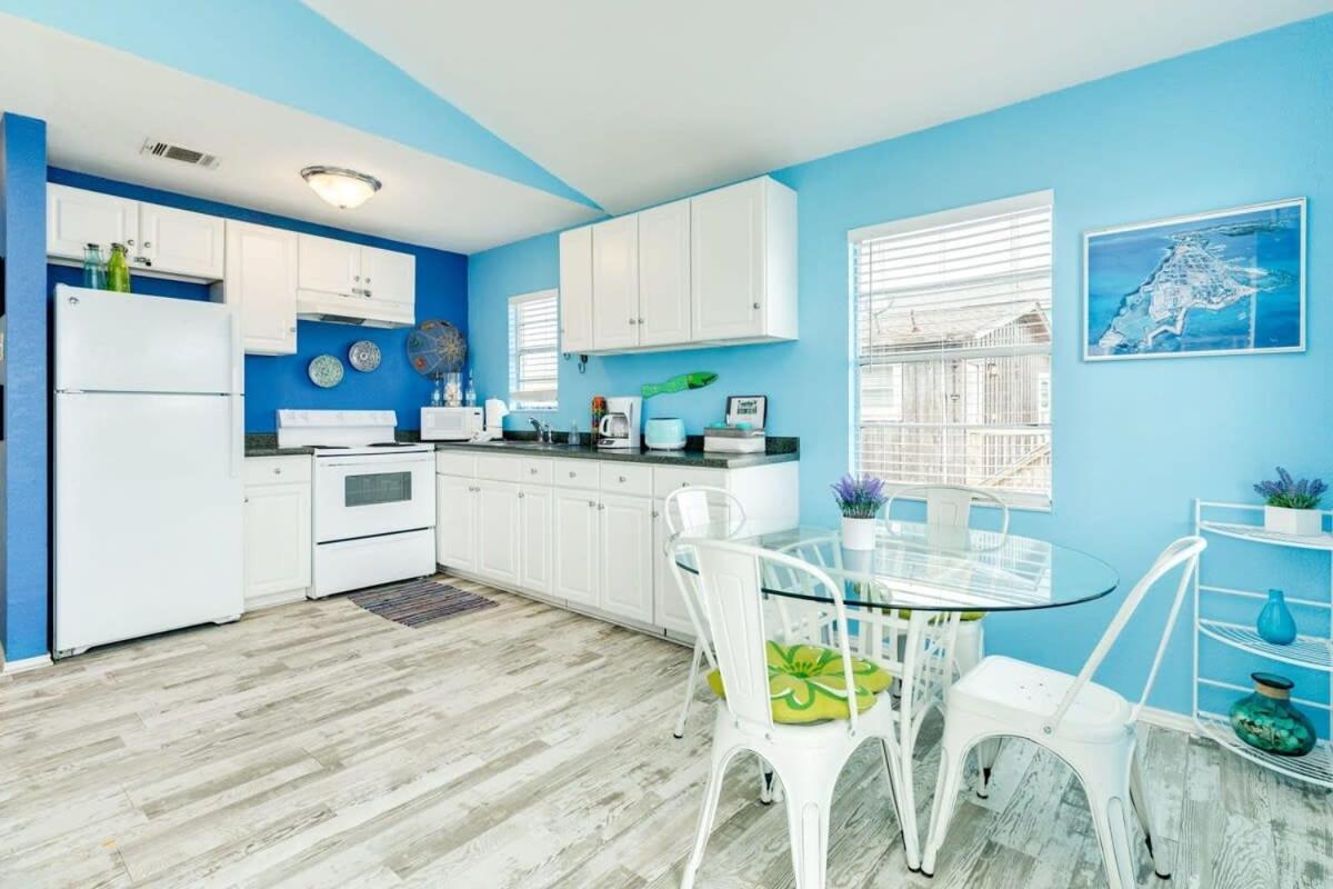Fun In The Sun! Cozy Beach Pad, Gulf Views And Easy Access To The Sand! Surfside Beach Exteriér fotografie
